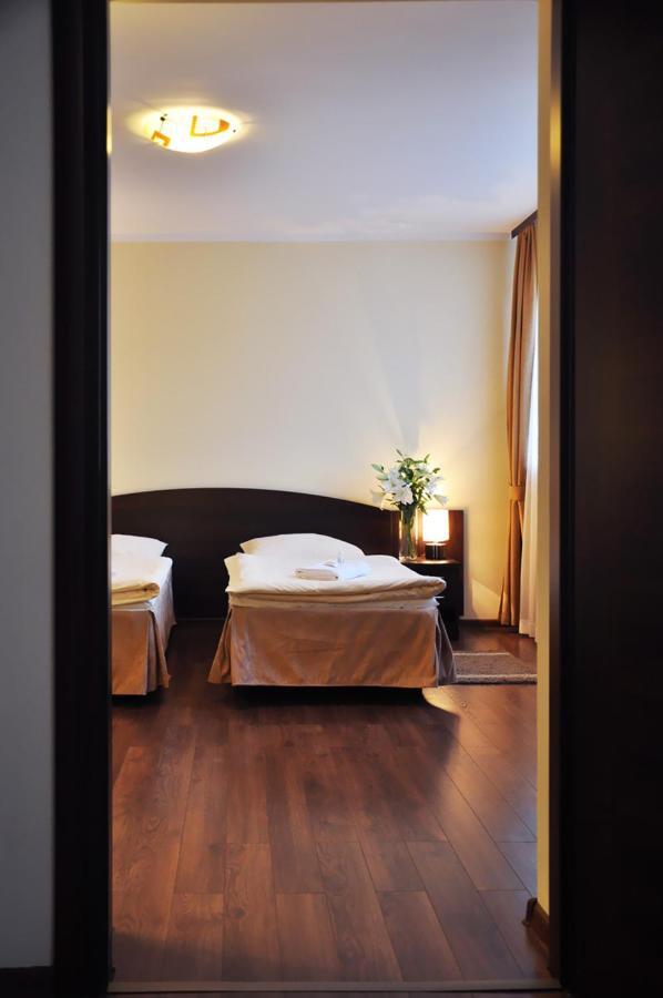 Hotel Pojezierze Szczecinek Værelse billede
